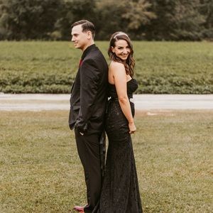 Meet your Posher, Holly